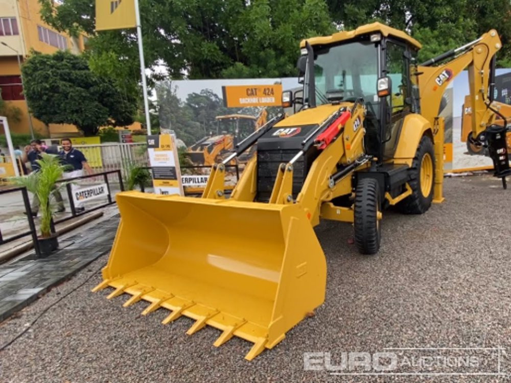 2025 CAT 424 - حفار متعدد الاستخدام: صور 5 2025 CAT 424 - حفار متعدد الاستخدام: صور 5