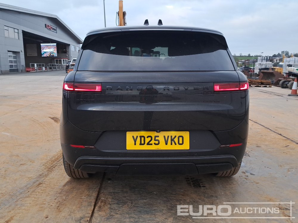 2025 Range Rover Sport - سيارة دفع رباعي: صور 4 2025 Range Rover Sport - سيارة دفع رباعي: صور 4