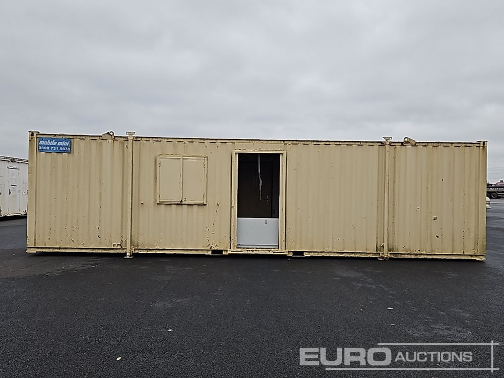 30' x 9' Containerised Office (Cannot Be Reconsigned) - حاوية شحن: صور 4 30' x 9' Containerised Office (Cannot Be Reconsigned) - حاوية شحن: صور 4