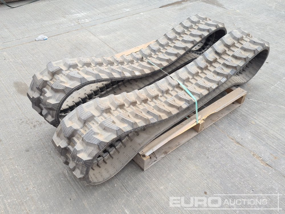 300 x 78 x 52.5 Rubber Tracks (2 of) - مسارات للحفارات - آلات البناء: صور 5 300 x 78 x 52.5 Rubber Tracks (2 of) - مسارات للحفارات - آلات البناء: صور 5