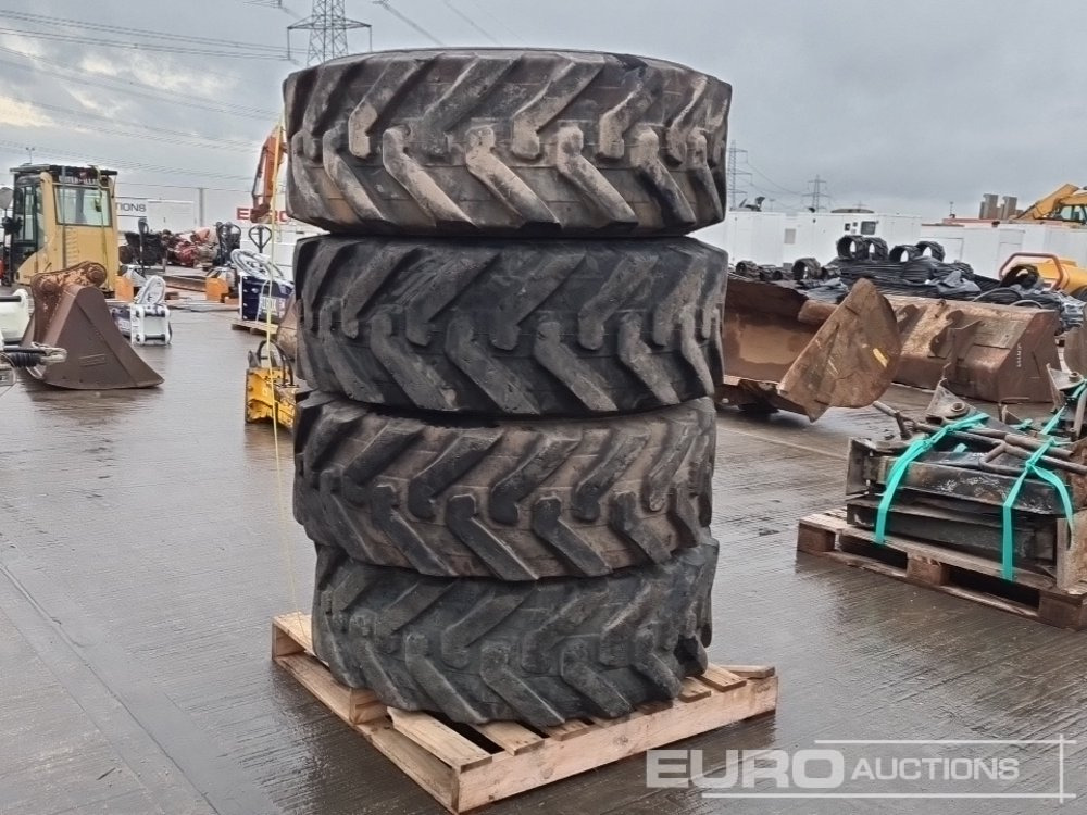 400/80-24 Tyre (4 of) - الإطارات: صور 1 400/80-24 Tyre (4 of) - الإطارات: صور 1