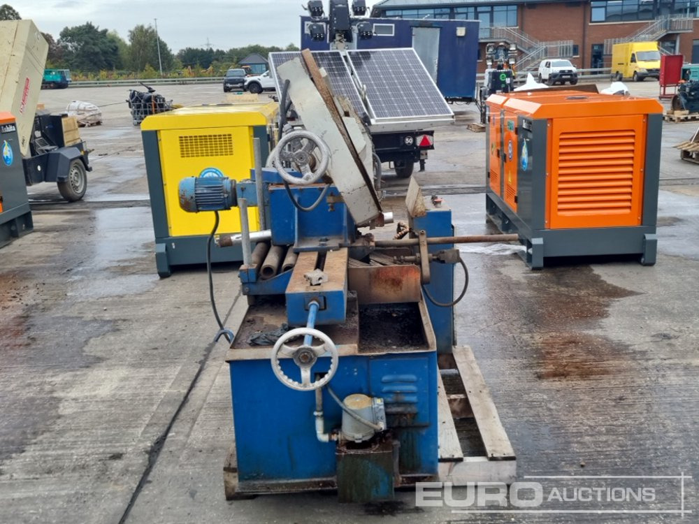 معدات البناء 415 Volt Band Saw: صور 6