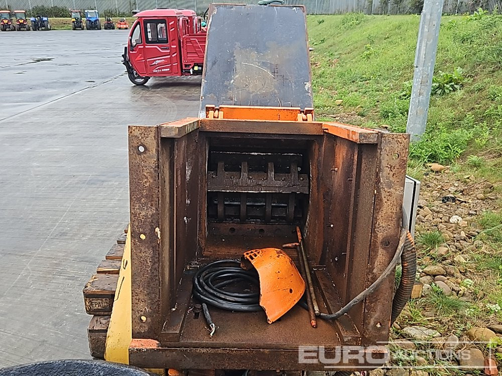 415 Volt Shredder - آلة تمزيق صناعية: صور 5 415 Volt Shredder - آلة تمزيق صناعية: صور 5