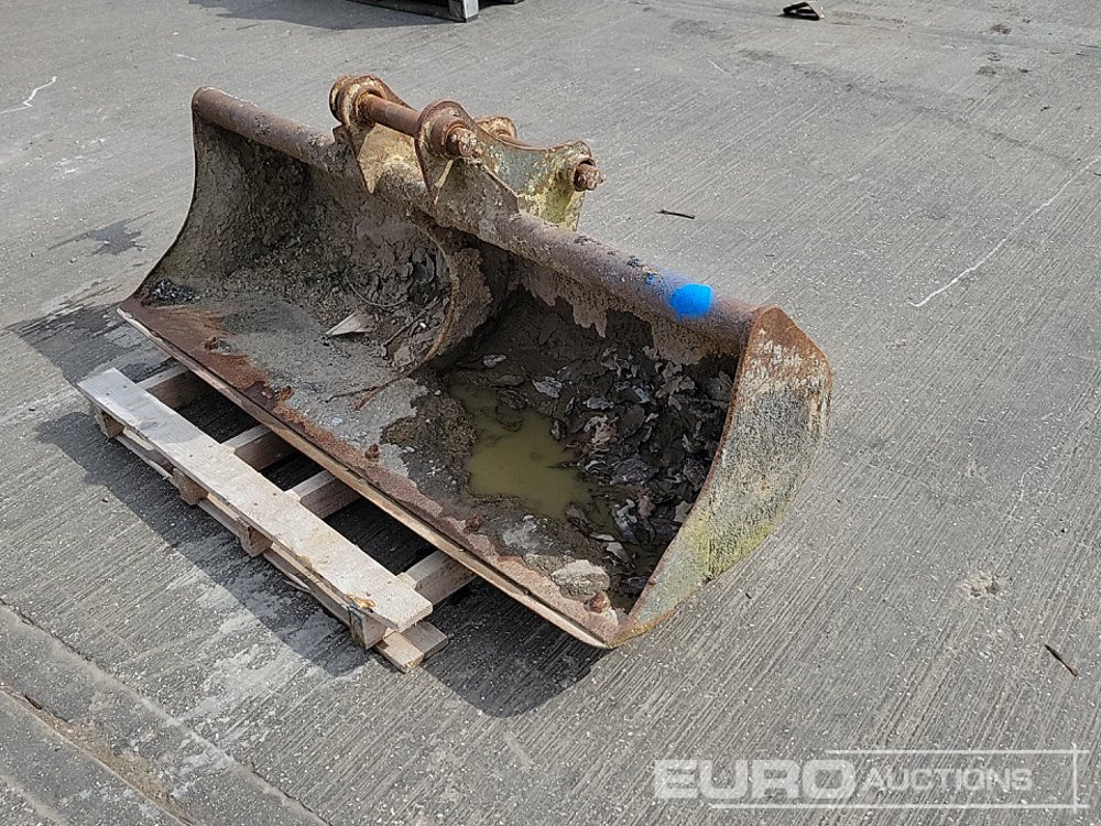 60" Ditching Bucket 45mm Pin to suit 4-6 Ton Excavator - بكت: صور 1 60" Ditching Bucket 45mm Pin to suit 4-6 Ton Excavator - بكت: صور 1