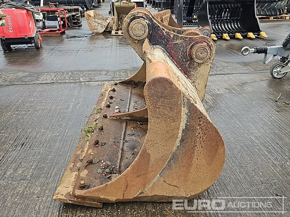 72" Ditching Bucket 80mm Pin to suit 20 Ton Excavator - بكت: صور 2 72" Ditching Bucket 80mm Pin to suit 20 Ton Excavator - بكت: صور 2
