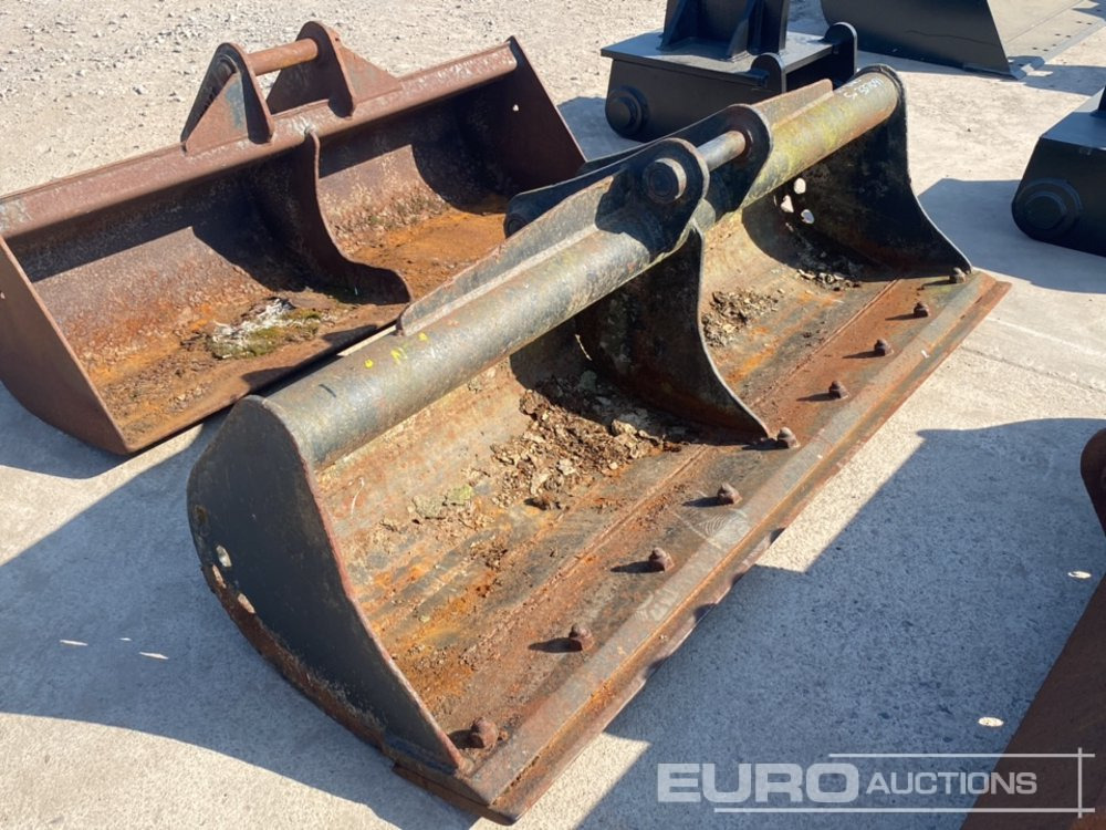 72" Strickland Ditching Bucket 45mm Pin to suit 4-6 Ton Excavator - بكت: صور 1 72" Strickland Ditching Bucket 45mm Pin to suit 4-6 Ton Excavator - بكت: صور 1
