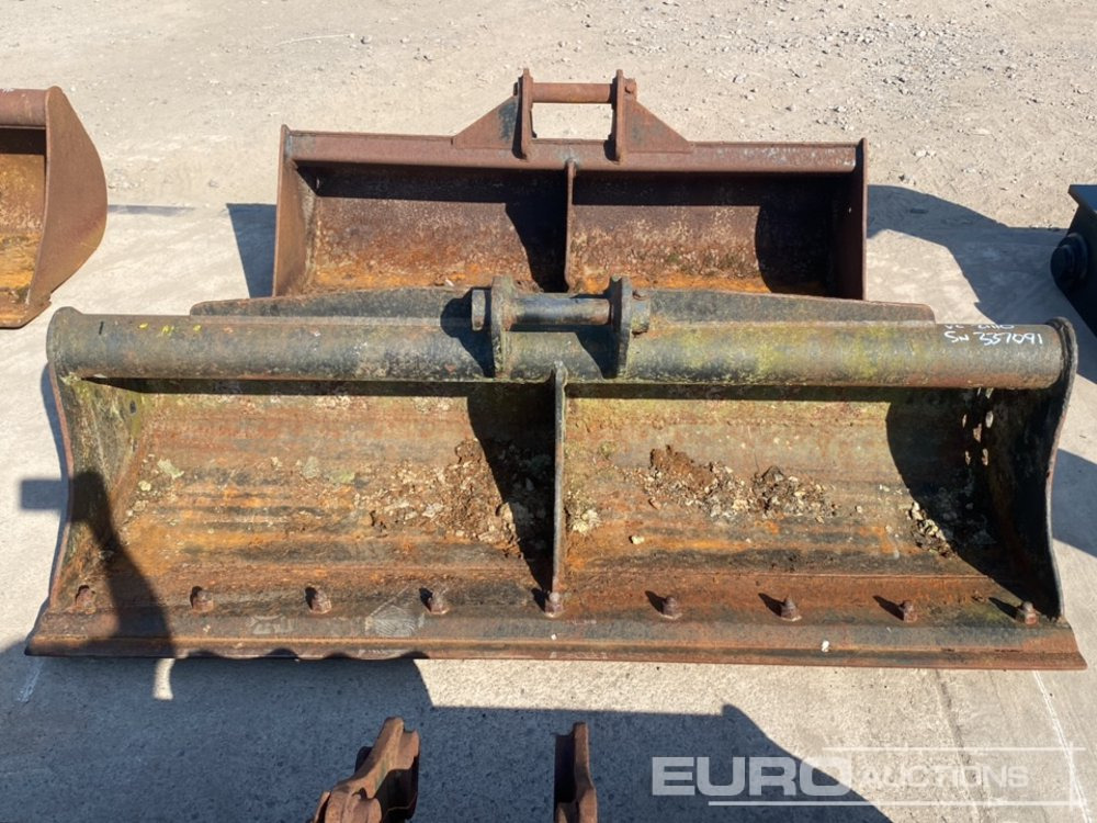 72" Strickland Ditching Bucket 45mm Pin to suit 4-6 Ton Excavator - بكت: صور 2 72" Strickland Ditching Bucket 45mm Pin to suit 4-6 Ton Excavator - بكت: صور 2