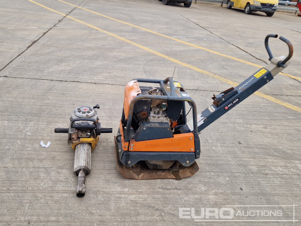 Altrad RPC 30/50 Diesel Compaction Plate, Wacker Neuson BH55rw Petrol Handheld Breaker - آلة أسفلت: صور 2 Altrad RPC 30/50 Diesel Compaction Plate, Wacker Neuson BH55rw Petrol Handheld Breaker - آلة أسفلت: صور 2