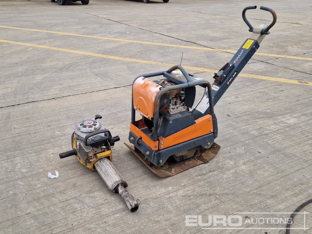 Altrad RPC 30/50 Diesel Compaction Plate, Wacker Neuson BH55rw Petrol Handheld Breaker - آلة أسفلت: صور 1 Altrad RPC 30/50 Diesel Compaction Plate, Wacker Neuson BH55rw Petrol Handheld Breaker - آلة أسفلت: صور 1
