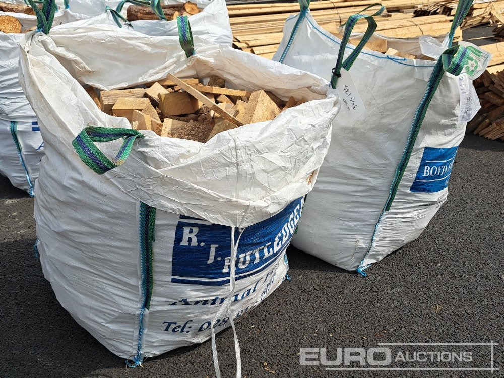 Bag of Timber Off-Cuts (2 of) - الآلات والماكينات الزراعية: صور 3 Bag of Timber Off-Cuts (2 of) - الآلات والماكينات الزراعية: صور 3