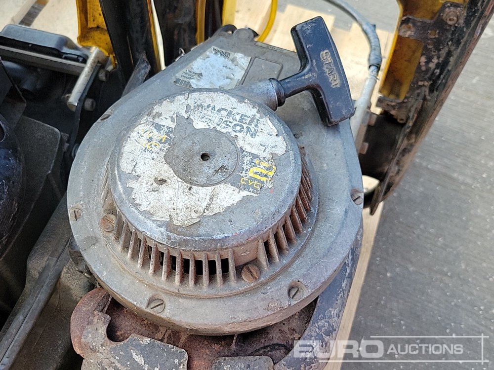 آلة أسفلت Belle CSXA01 Petrol Road Saw, Honda Engine, Wacker Neuson BS60-2 Petrol Trench Compactor (2 of), Stihl TS 480i Petrol Quick Cut Saw (2 of): صور 32