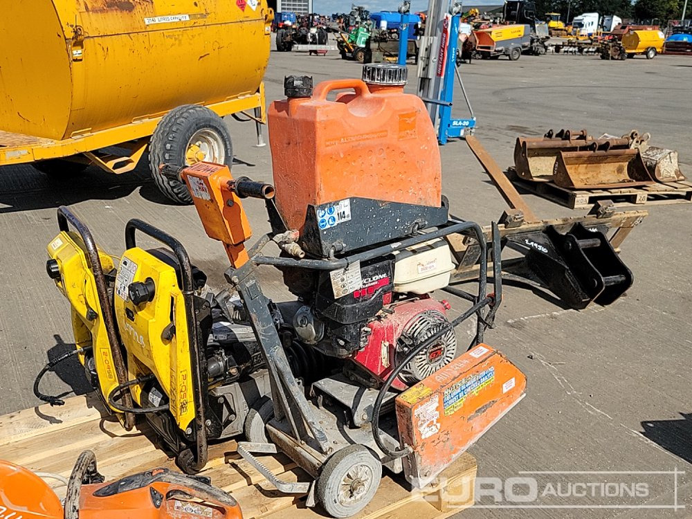 آلة أسفلت Belle CSXA01 Petrol Road Saw, Honda Engine, Wacker Neuson BS60-2 Petrol Trench Compactor (2 of), Stihl TS 480i Petrol Quick Cut Saw (2 of): صور 14