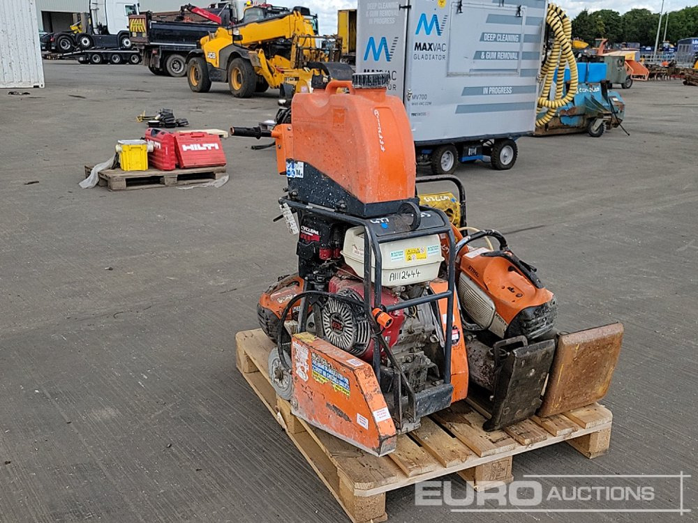 آلة أسفلت Belle CSXA01 Petrol Road Saw, Honda Engine, Wacker Neuson BS60-2 Petrol Trench Compactor (2 of), Stihl TS 480i Petrol Quick Cut Saw (2 of): صور 7