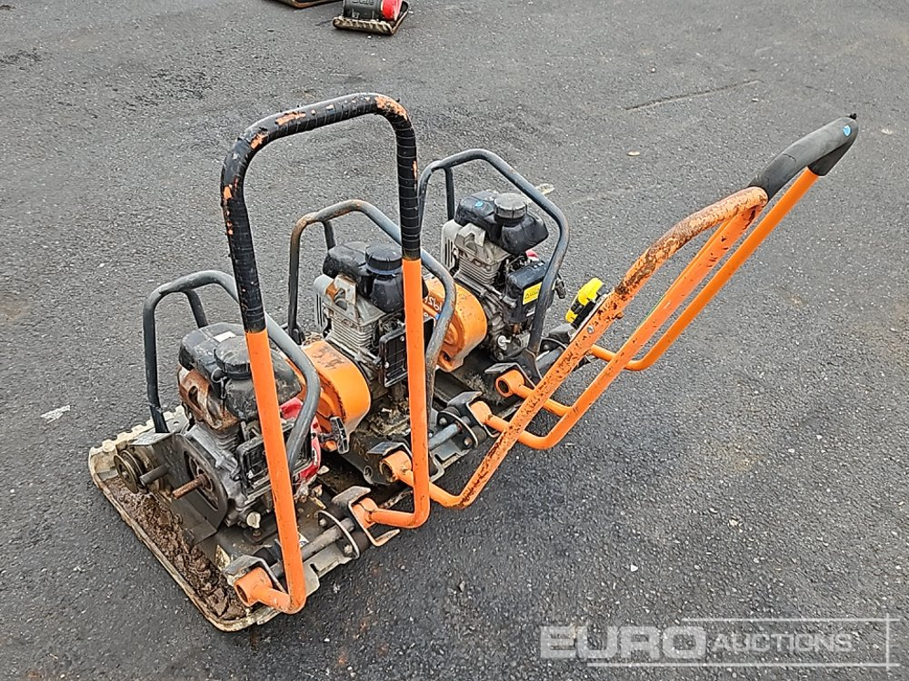 Belle Petrol Compaction Plate (3 of) (Spares) - آلة أسفلت: صور 3 Belle Petrol Compaction Plate (3 of) (Spares) - آلة أسفلت: صور 3