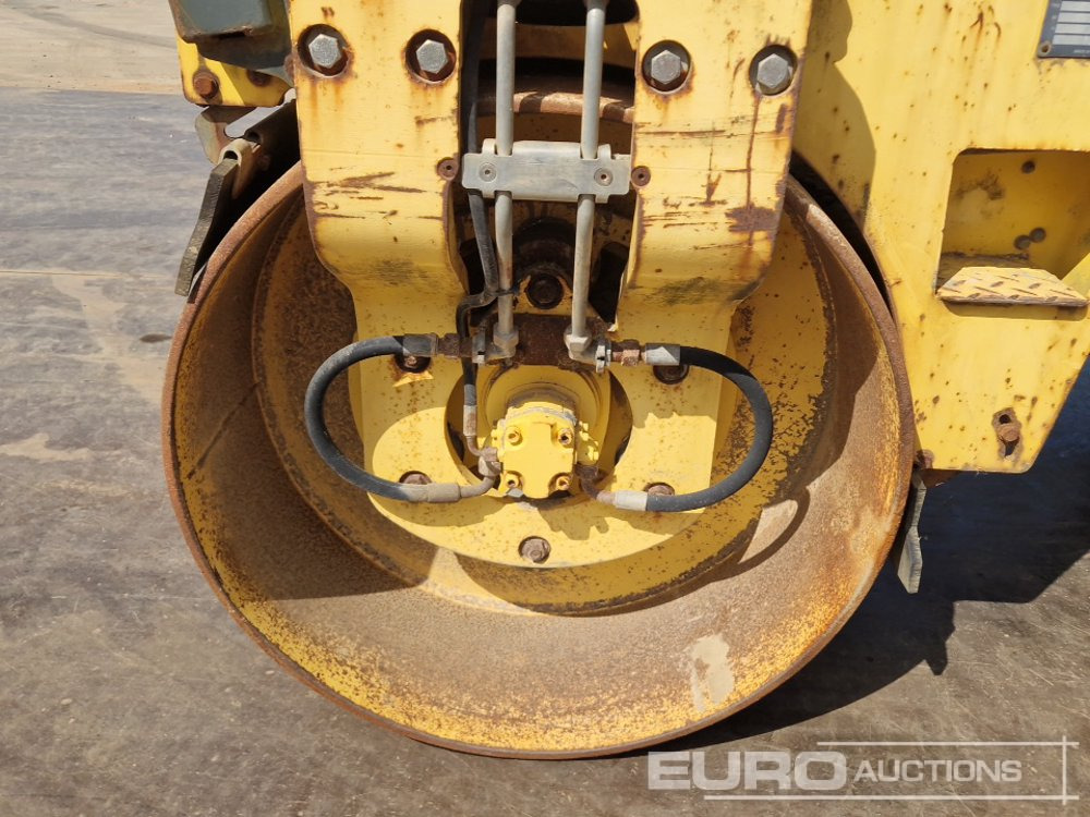 مدحلة Bomag
Bomag Roller

Bomag Roller

 BW138AD: صور 11
