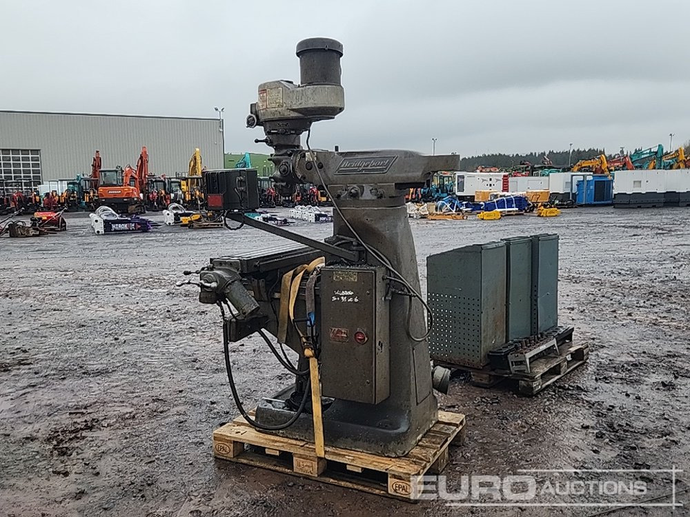 Bridgeport 3 Phase Milling Machine - مركز تصنيع CNC: صور 3 Bridgeport 3 Phase Milling Machine - مركز تصنيع CNC: صور 3