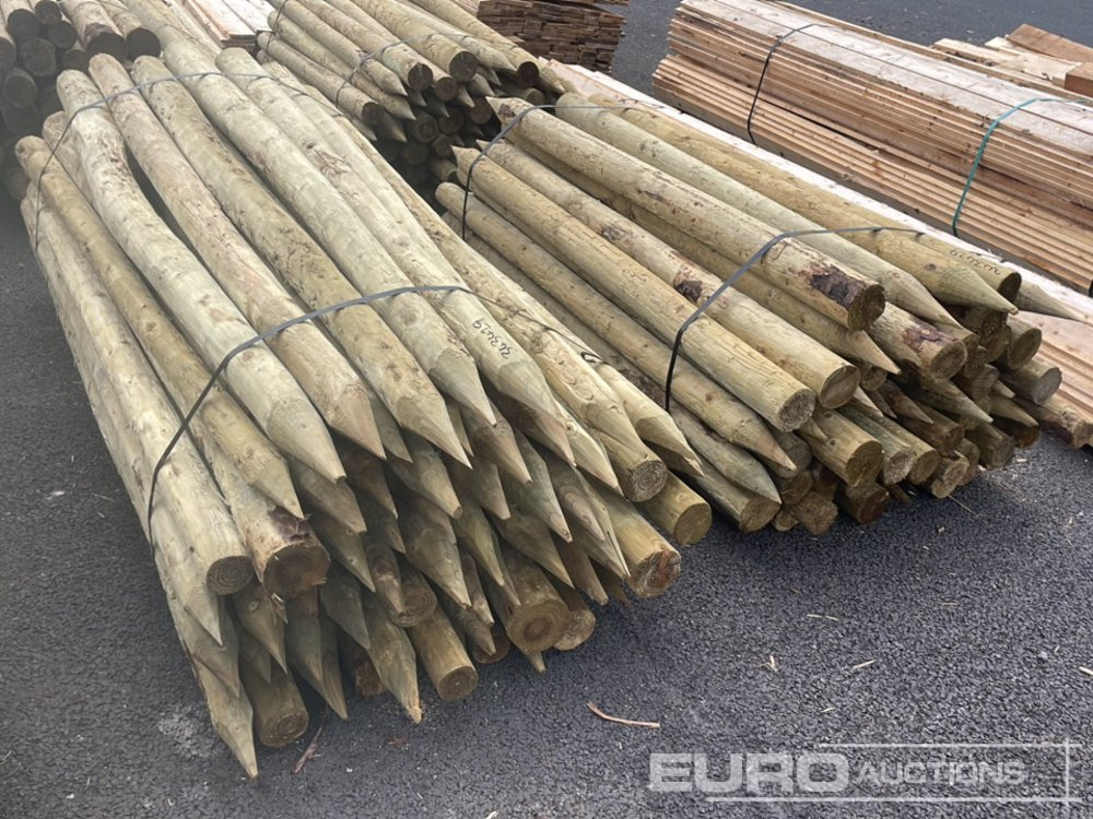Bundle of Timber Post (2 of) - الآلات والماكينات الزراعية: صور 2 Bundle of Timber Post (2 of) - الآلات والماكينات الزراعية: صور 2