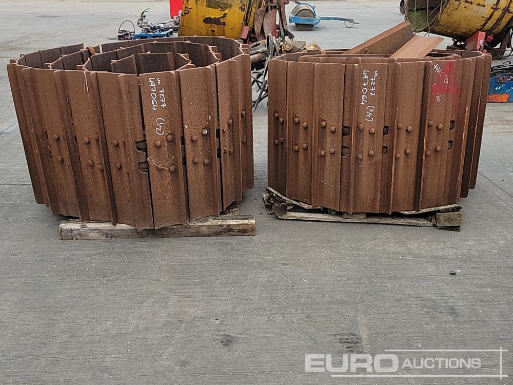 CAT 900mm Track Group (2 of) - قطع الغيار: صور 2 CAT 900mm Track Group (2 of) - قطع الغيار: صور 2