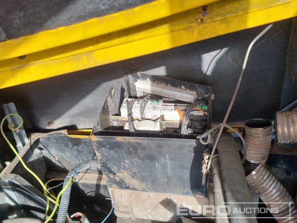 ضاغط الهواء Comp Air Compressor (Engine Missing), Atlas Copco Single Axle Compressor (Engine Missing), Comp Air Single Axle Compressor (Engine Missing): صور 14 ضاغط الهواء Comp Air Compressor (Engine Missing), Atlas Copco Single Axle Compressor (Engine Missing), Comp Air Single Axle Compressor (Engine Missing): صور 14