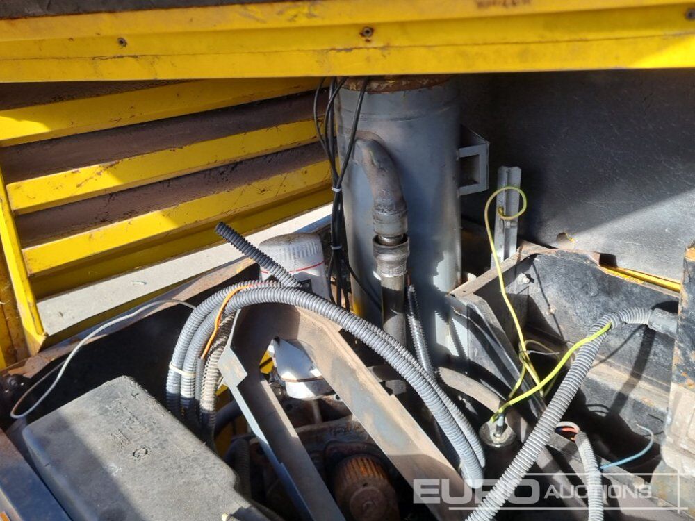 ضاغط الهواء Comp Air Compressor (Engine Missing), Atlas Copco Single Axle Compressor (Engine Missing), Comp Air Single Axle Compressor (Engine Missing): صور 13 ضاغط الهواء Comp Air Compressor (Engine Missing), Atlas Copco Single Axle Compressor (Engine Missing), Comp Air Single Axle Compressor (Engine Missing): صور 13