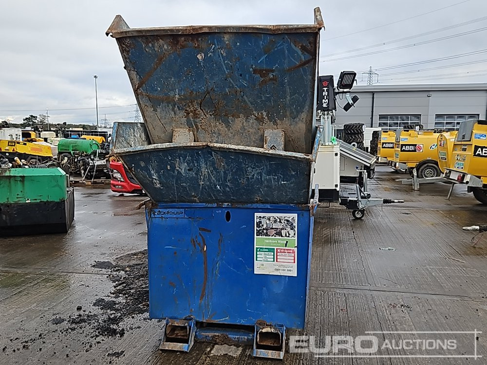 Conquip Tipping Skip to suit Forklift (3 of) - قادوس بقلاب ذاتي: صور 2 Conquip Tipping Skip to suit Forklift (3 of) - قادوس بقلاب ذاتي: صور 2