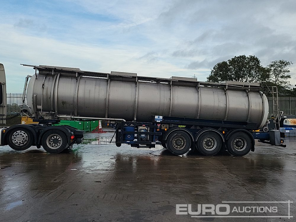 Crane Freuhauf Tri Axle Tanker Trailer - نصف مقطورة صهريج: صور 2 Crane Freuhauf Tri Axle Tanker Trailer - نصف مقطورة صهريج: صور 2