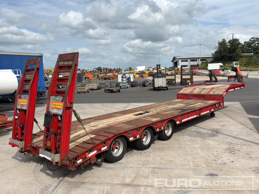 Dennison Tri Axle Stepframe Low Loader, Hydralic Ramps - عربة مسطحة منخفضة نصف مقطورة: صور 5 Dennison Tri Axle Stepframe Low Loader, Hydralic Ramps - عربة مسطحة منخفضة نصف مقطورة: صور 5