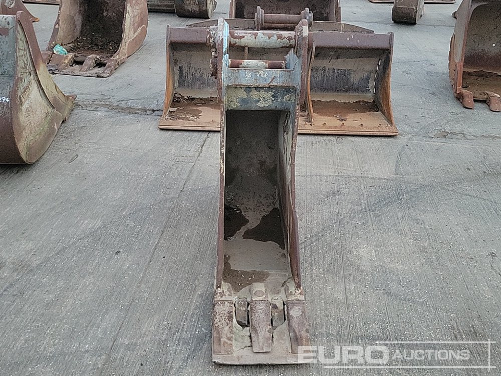 Geith 18" Digging Bucket 80mm Pin to suit 20 Ton Excavator - بكت: صور 2 Geith 18" Digging Bucket 80mm Pin to suit 20 Ton Excavator - بكت: صور 2