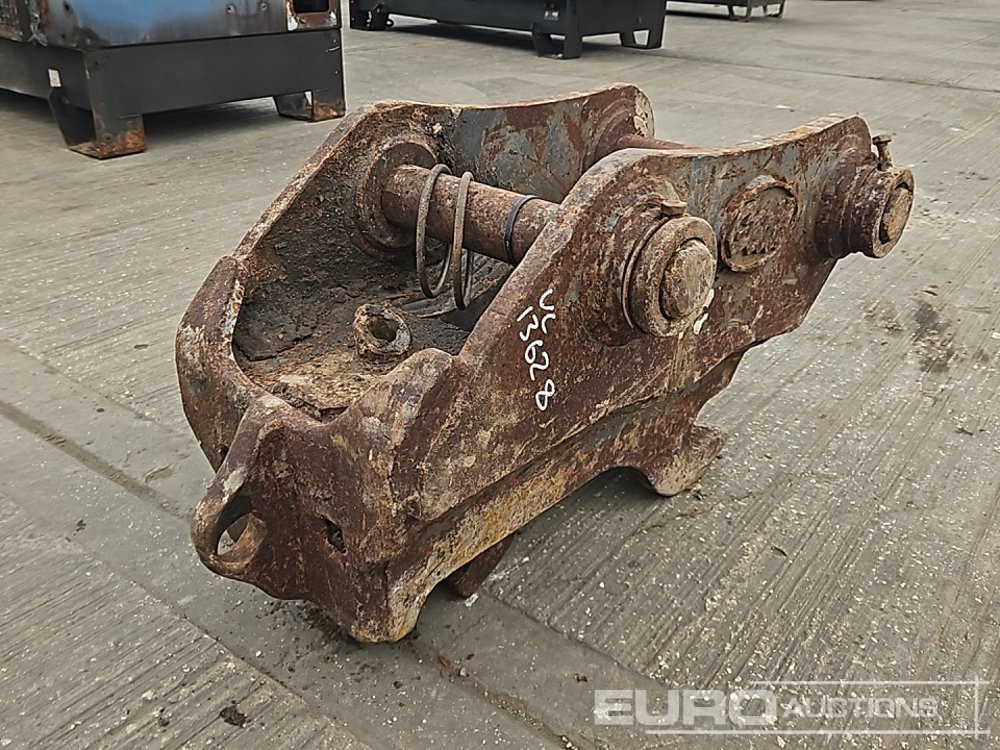 Geith Hydraulic Quick Hitch 65mm Pin to 13 Ton Excavator - وصلة الربط للمعدات المعلقة: صور 5 Geith Hydraulic Quick Hitch 65mm Pin to 13 Ton Excavator - وصلة الربط للمعدات المعلقة: صور 5