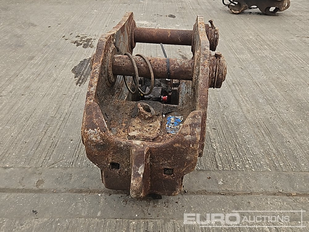 Geith Hydraulic Quick Hitch 65mm Pin to 13 Ton Excavator - وصلة الربط للمعدات المعلقة: صور 4 Geith Hydraulic Quick Hitch 65mm Pin to 13 Ton Excavator - وصلة الربط للمعدات المعلقة: صور 4