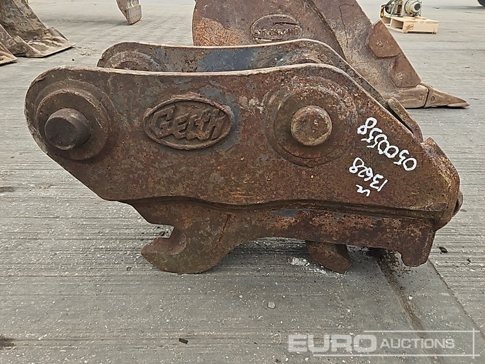 Geith Hydraulic Quick Hitch 65mm Pin to 13 Ton Excavator - وصلة الربط للمعدات المعلقة: صور 2 Geith Hydraulic Quick Hitch 65mm Pin to 13 Ton Excavator - وصلة الربط للمعدات المعلقة: صور 2