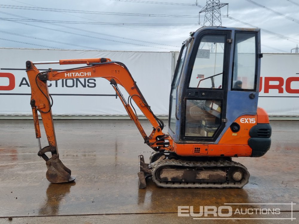 Hitachi EX15 - حفارة مصغرة: صور 2 Hitachi EX15 - حفارة مصغرة: صور 2