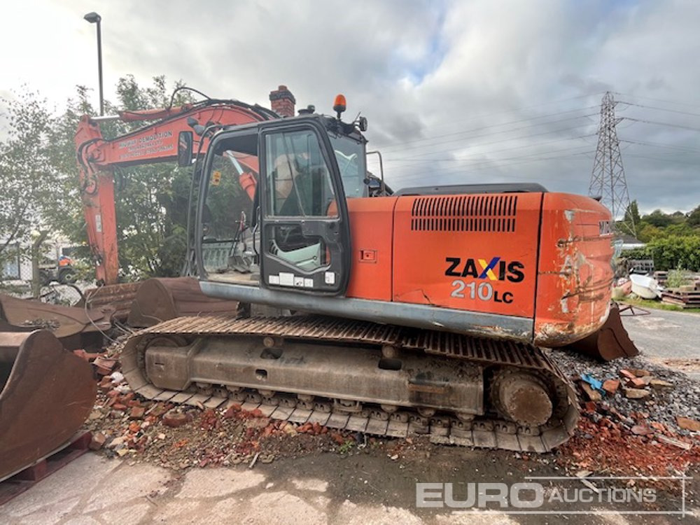 Hitachi ZX210LC-3 - حفارات زحافة: صور 1 Hitachi ZX210LC-3 - حفارات زحافة: صور 1