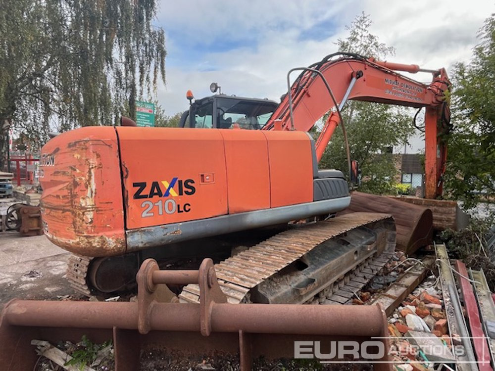 Hitachi ZX210LC-3 - حفارات زحافة: صور 4 Hitachi ZX210LC-3 - حفارات زحافة: صور 4