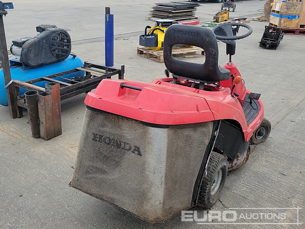 Honda HF1211S - جزازة المروج: صور 5 Honda HF1211S - جزازة المروج: صور 5