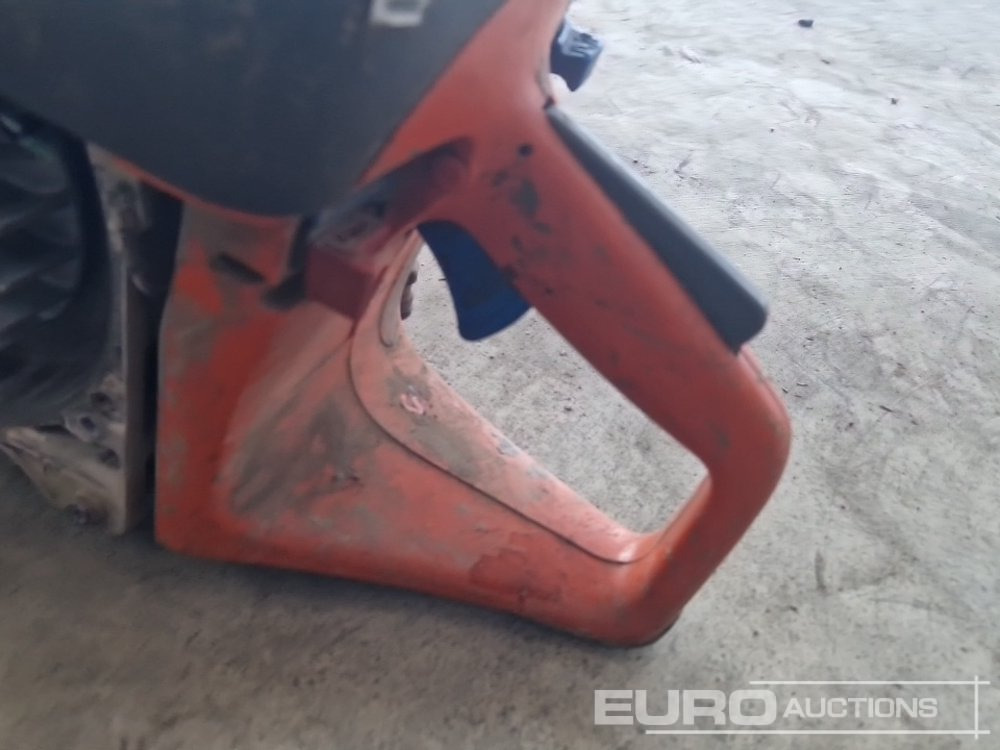 معدات الورش Husqvarna Petrol Con Saw (Spares): صور 14 معدات الورش Husqvarna Petrol Con Saw (Spares): صور 14