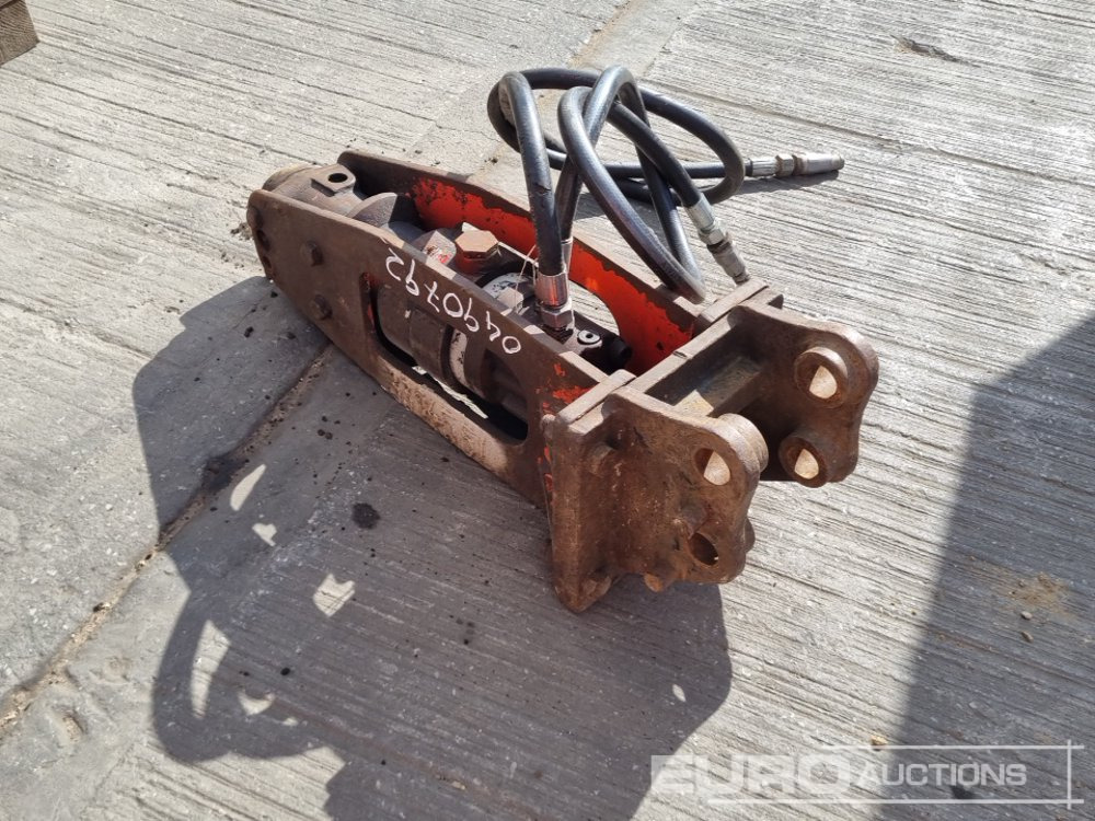 Hydraulic Breaker 30mm Pin to suit Mini Excavator - مطرقة هيدروليكية: صور 3 Hydraulic Breaker 30mm Pin to suit Mini Excavator - مطرقة هيدروليكية: صور 3