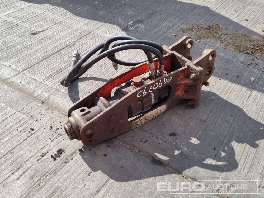 Hydraulic Breaker 30mm Pin to suit Mini Excavator - مطرقة هيدروليكية: صور 1 Hydraulic Breaker 30mm Pin to suit Mini Excavator - مطرقة هيدروليكية: صور 1