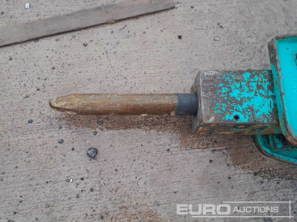Hydraulic Breaker 45mm Pin to suit 4-6 Ton Excavator - مطرقة هيدروليكية: صور 5 Hydraulic Breaker 45mm Pin to suit 4-6 Ton Excavator - مطرقة هيدروليكية: صور 5