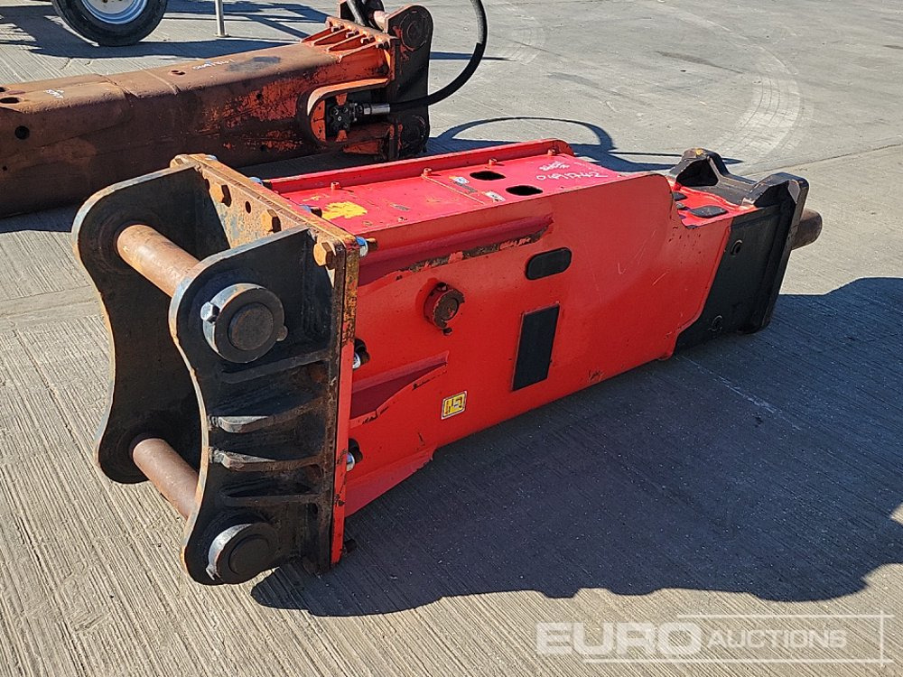 Hydraulic Breaker 80mm Pin to suit 20 Ton Excavator - مطرقة هيدروليكية: صور 5 Hydraulic Breaker 80mm Pin to suit 20 Ton Excavator - مطرقة هيدروليكية: صور 5
