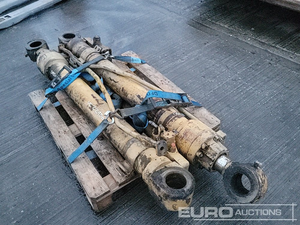 Hydraulic Ram (2 of) - قطع الغيار: صور 1 Hydraulic Ram (2 of) - قطع الغيار: صور 1