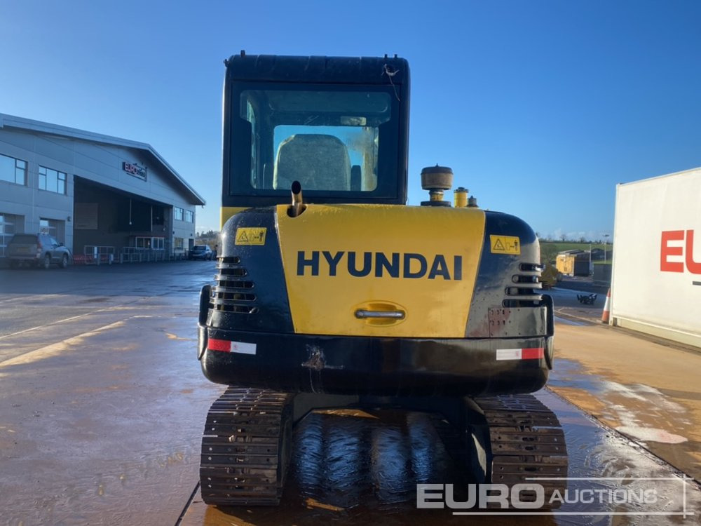 Hyundai R60-7 - حفارة مصغرة: صور 4 Hyundai R60-7 - حفارة مصغرة: صور 4