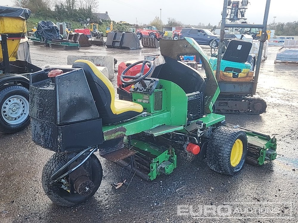 John Deere 2653A - جزازة المروج: صور 3 John Deere 2653A - جزازة المروج: صور 3