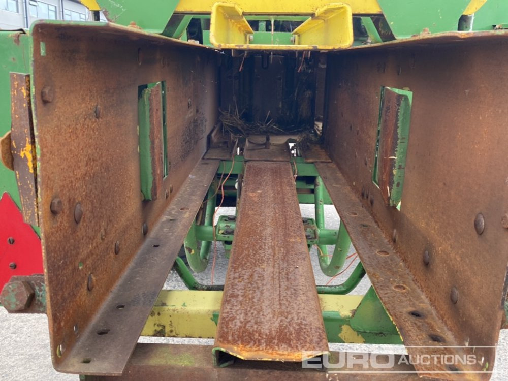 الآلات والماكينات الزراعية John Deere 456: صور 10