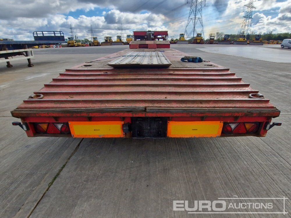 M&G Trailers Ltd, Step Frame Low Loader Tri Axle Rear Steering, 3m Extendable C/w Out Riggers & Alloy Ramps - عربة مسطحة منخفضة مقطورة: صور 4 M&G Trailers Ltd, Step Frame Low Loader Tri Axle Rear Steering, 3m Extendable C/w Out Riggers & Alloy Ramps - عربة مسطحة منخفضة مقطورة: صور 4