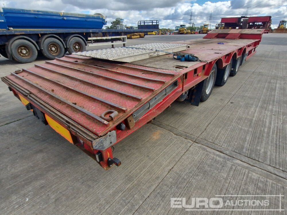 M&G Trailers Ltd, Step Frame Low Loader Tri Axle Rear Steering, 3m Extendable C/w Out Riggers & Alloy Ramps - عربة مسطحة منخفضة مقطورة: صور 5 M&G Trailers Ltd, Step Frame Low Loader Tri Axle Rear Steering, 3m Extendable C/w Out Riggers & Alloy Ramps - عربة مسطحة منخفضة مقطورة: صور 5