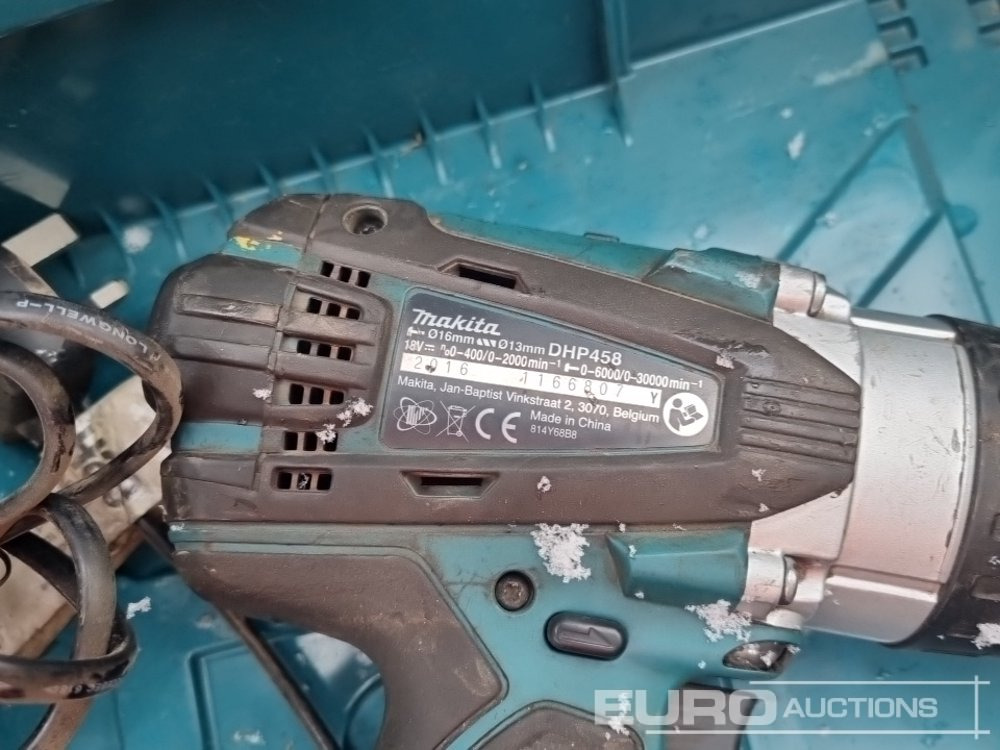 معدات البناء Makita 6906 110Volt Impact Wrench, 8406 110Volt Drill, RP1801 110Volt Router, 9046 110Volt Sander, SP6000 110Volt Circular Saw, PC1100 110Volt Concrete Planer, 6802BV 110Volt Drill, DHP458 Battery Com: صور 29