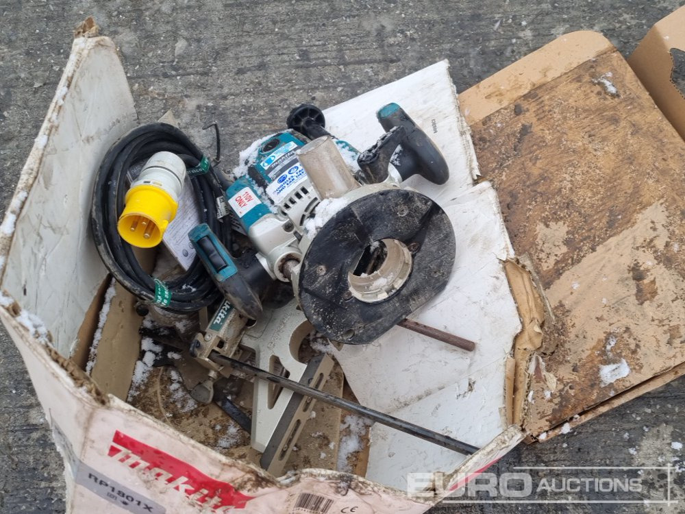 معدات البناء Makita 6906 110Volt Impact Wrench, 8406 110Volt Drill, RP1801 110Volt Router, 9046 110Volt Sander, SP6000 110Volt Circular Saw, PC1100 110Volt Concrete Planer, 6802BV 110Volt Drill, DHP458 Battery Com: صور 41