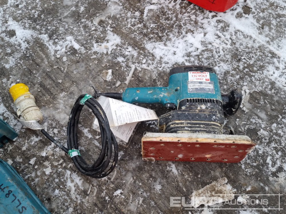 معدات البناء Makita 6906 110Volt Impact Wrench, 8406 110Volt Drill, RP1801 110Volt Router, 9046 110Volt Sander, SP6000 110Volt Circular Saw, PC1100 110Volt Concrete Planer, 6802BV 110Volt Drill, DHP458 Battery Com: صور 7