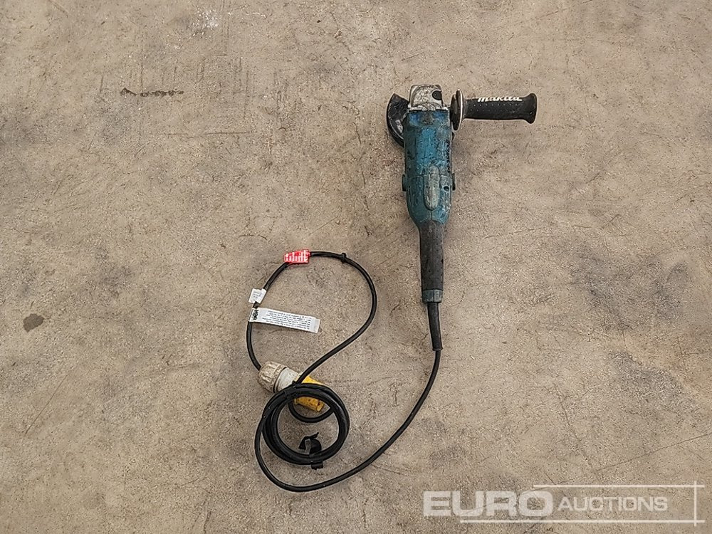 Makita GA5021 - معدات البناء: صور 4 Makita GA5021 - معدات البناء: صور 4